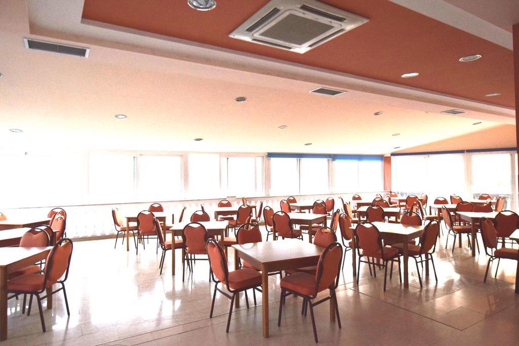 Revis Station Plataria Hotel Bagian luar foto