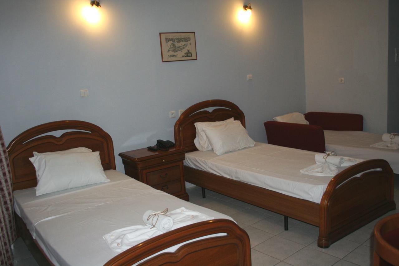Revis Station Plataria Hotel Bagian luar foto